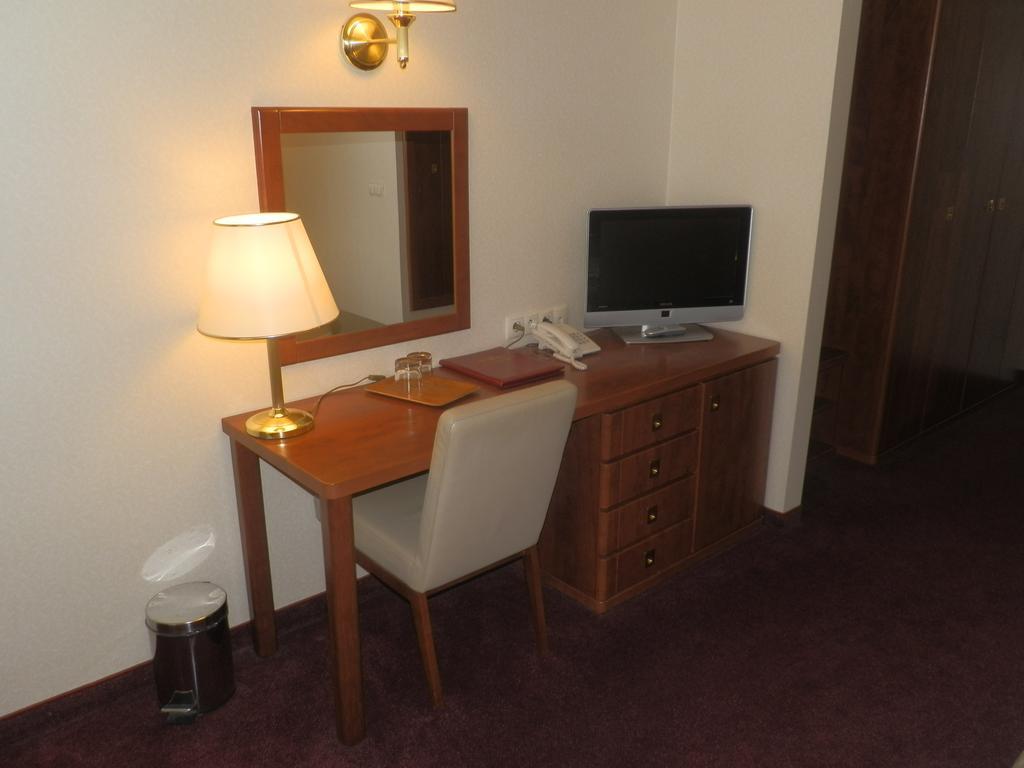 Willa Alexander Resort & Spa - Caloroczny Kryty Basen Mielno  Bilik gambar