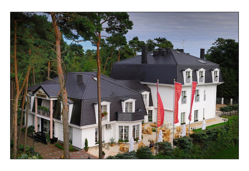 Willa Alexander Resort & Spa - Caloroczny Kryty Basen Mielno  Luaran gambar