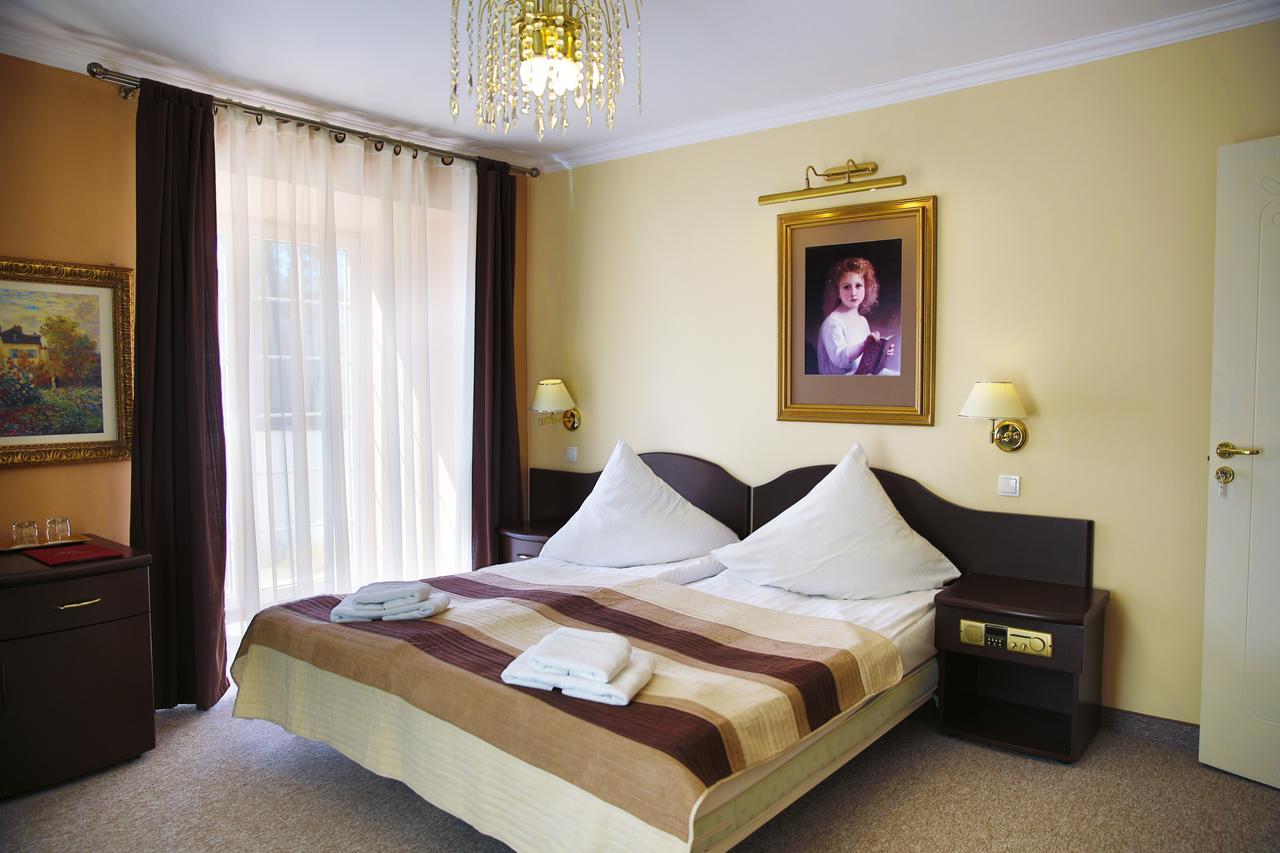 Willa Alexander Resort & Spa - Caloroczny Kryty Basen Mielno  Luaran gambar