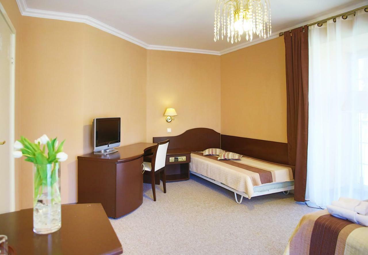 Willa Alexander Resort & Spa - Caloroczny Kryty Basen Mielno  Luaran gambar