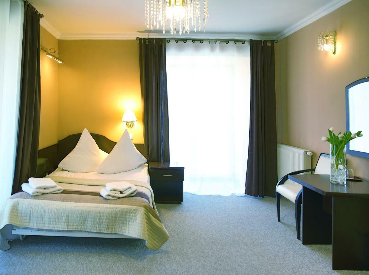 Willa Alexander Resort & Spa - Caloroczny Kryty Basen Mielno  Luaran gambar